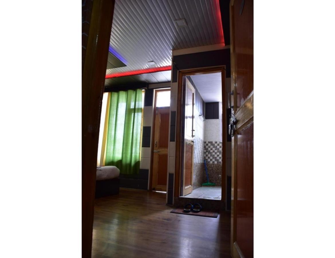 Hotel Peak View, Lahaul Sissu Extérieur photo